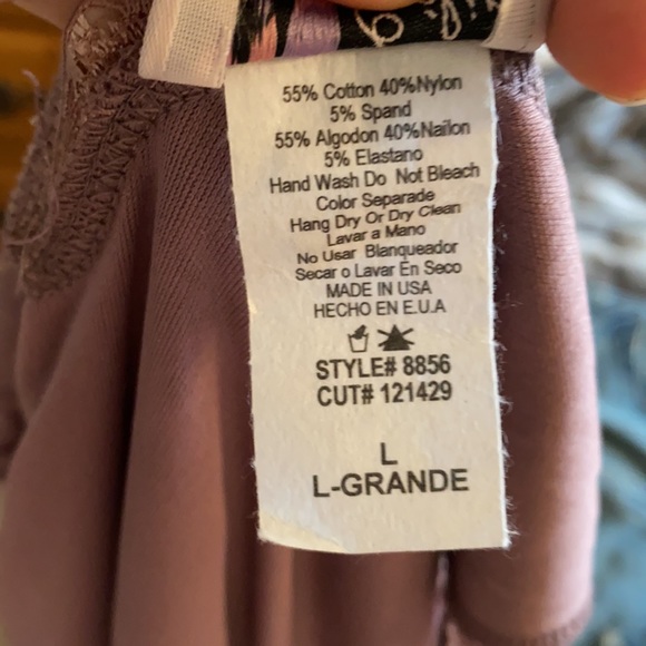 Celine Lace Dress - Picture 7 of 7